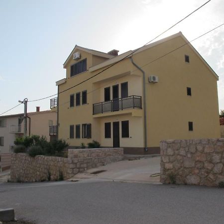 Apartmani Stille Karlobag Exterior photo