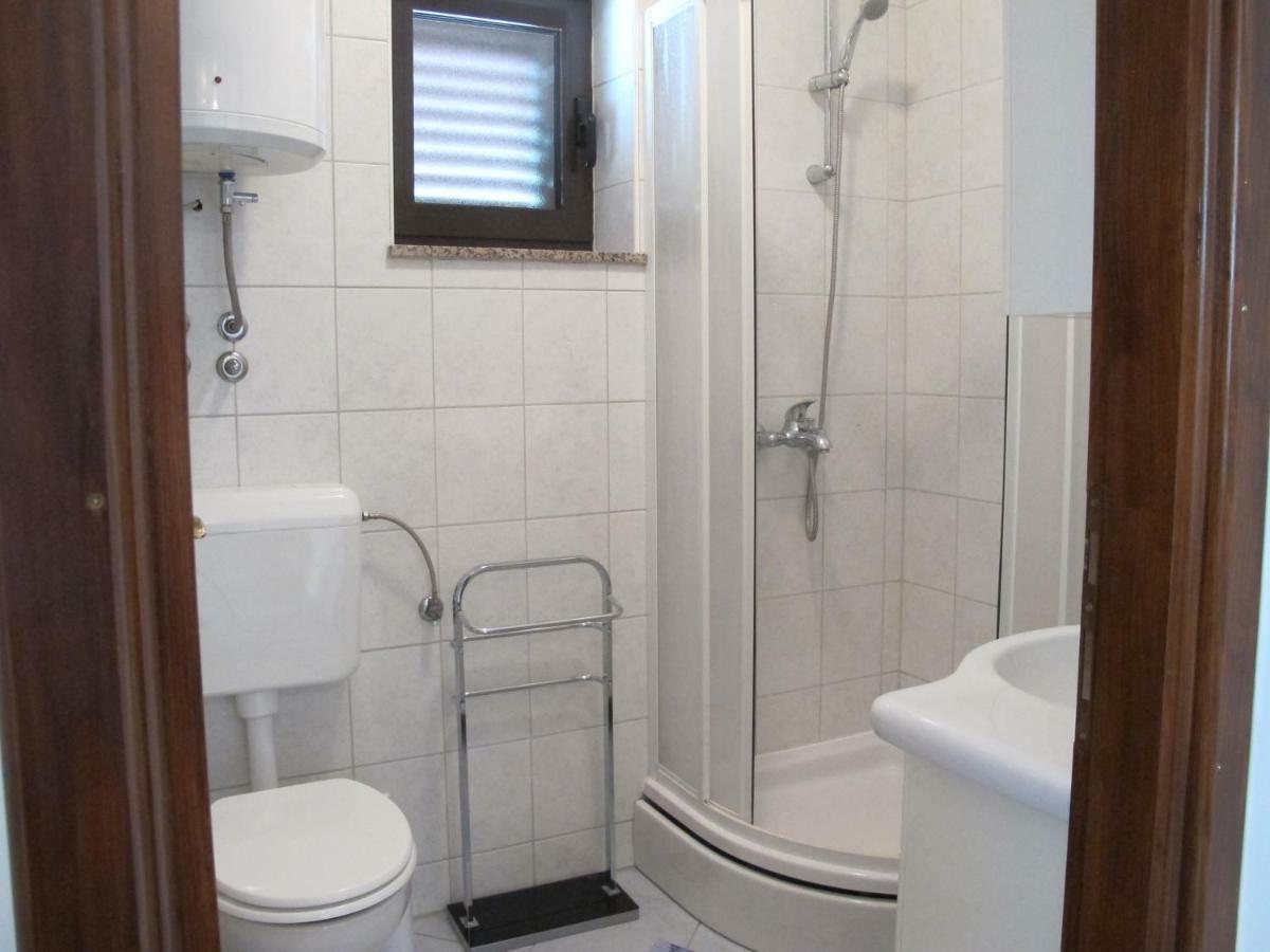 Apartmani Stille Karlobag Exterior photo